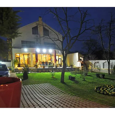 Casa Jasmine 4*